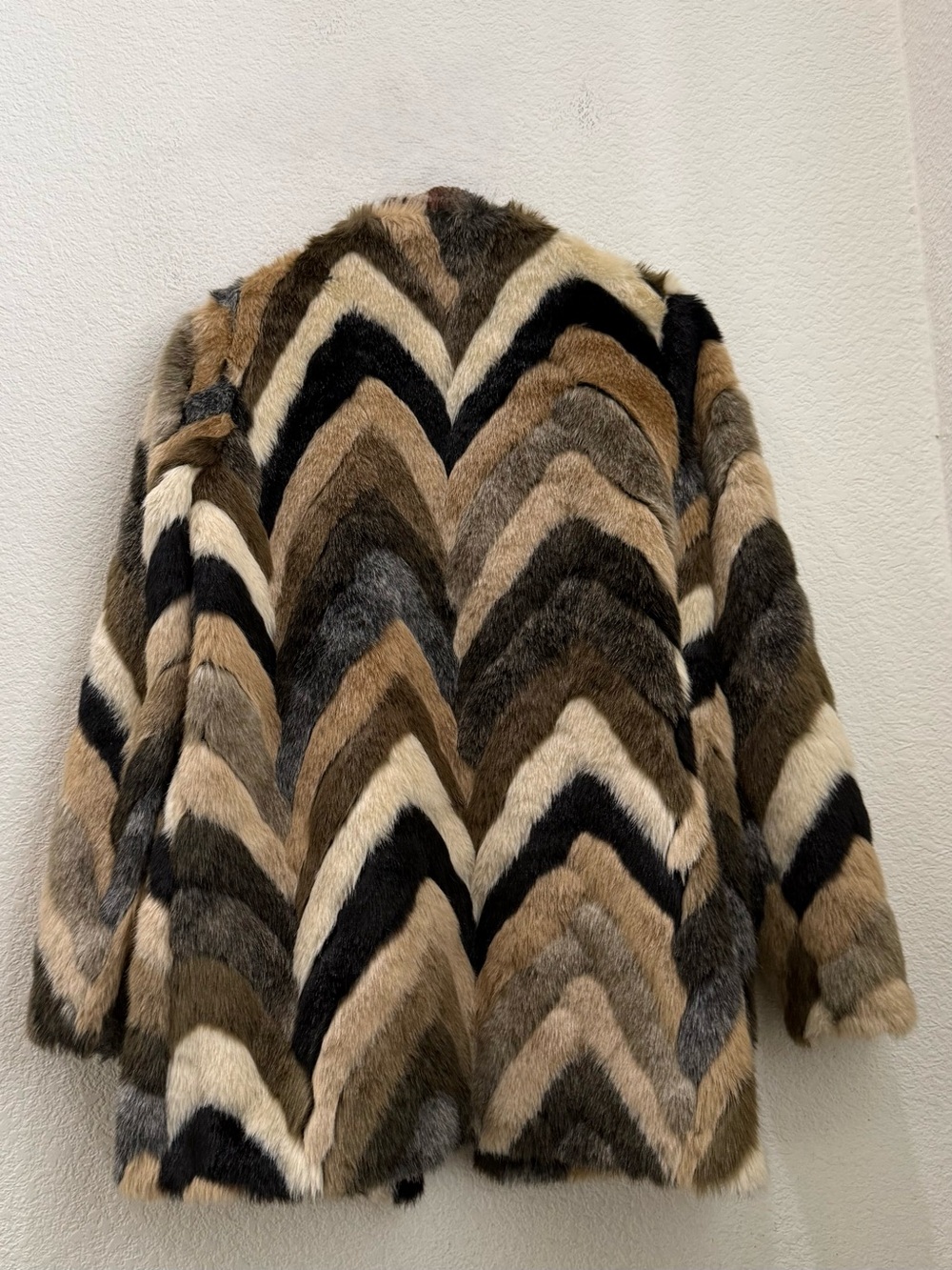 AMUSE SOCIETY Waylon Faux Fur Chevron Pattern Coat Jacket Size M - Picture 6 of 15